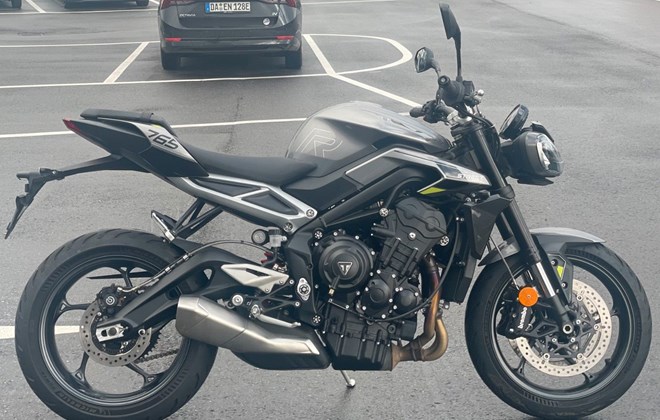 Triumph Street Triple 765 R