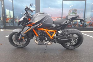 Angebot KTM 1390 Super Duke R EVO