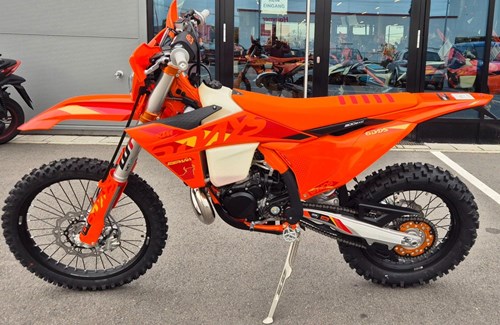 Neumotorrad KTM 300 EXC SIX DAYS
