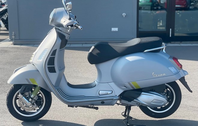 Vespa GTS 125 Super Tech