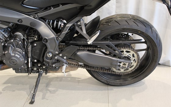 Gebrauchtmotorrad Yamaha MT-09 - Bild 10