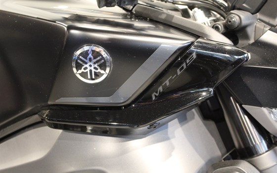 Gebrauchtmotorrad Yamaha MT-09 - Bild 2