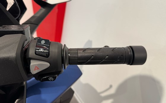 Gebrauchtmotorrad Honda Forza 125 - Bild 13