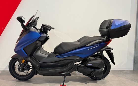 Gebrauchtmotorrad Honda Forza 125 - Bild 1