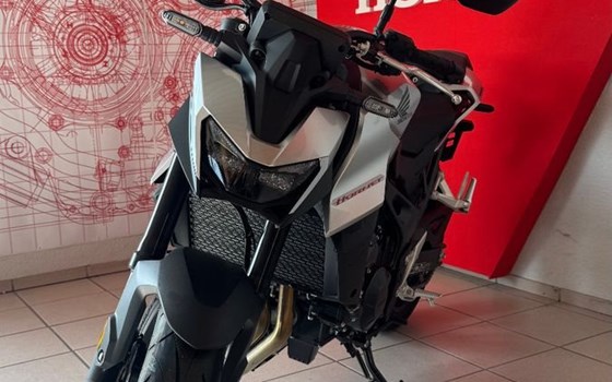 Neufahrzeug Honda CB750 Hornet - Bild 3