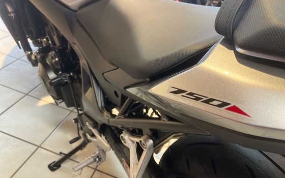 Neufahrzeug Honda CB750 Hornet - Bild 7