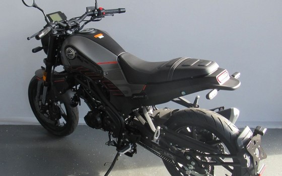 Neufahrzeug Benelli Leoncino 125 - Bild 15