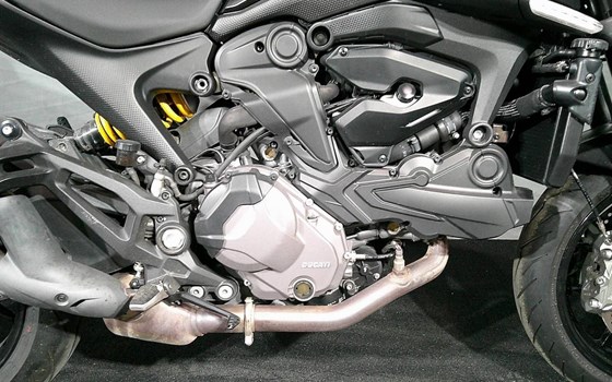 Gebrauchtmotorrad Ducati Monster 30° Anniversario - Bild 8