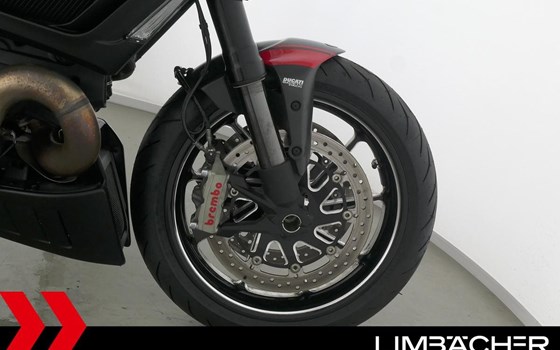 Gebrauchtmotorrad Ducati Diavel Carbon - Bild 14