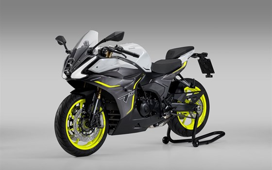 Neufahrzeug Benelli Tornado 550 - Bild 5 Neufahrzeug Benelli Tornado 550 - Bild 5