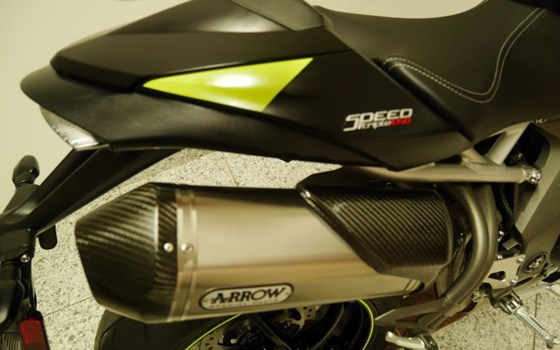 Gebrauchtmotorrad Triumph Speed Triple RS - Bild 12 Gebrauchtmotorrad Triumph Speed Triple RS - Bild 12