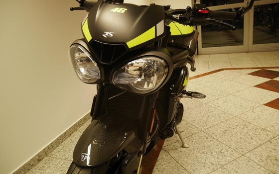 Gebrauchtmotorrad Triumph Speed Triple RS - Bild 3 Gebrauchtmotorrad Triumph Speed Triple RS - Bild 3