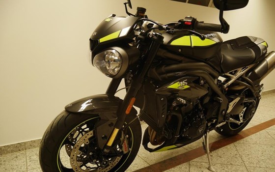 Gebrauchtmotorrad Triumph Speed Triple RS - Bild 4 Gebrauchtmotorrad Triumph Speed Triple RS - Bild 4