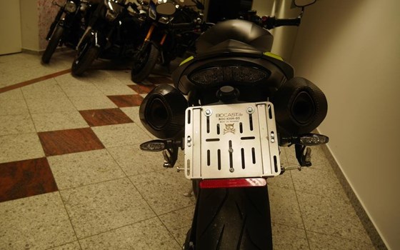 Gebrauchtmotorrad Triumph Speed Triple RS - Bild 9 Gebrauchtmotorrad Triumph Speed Triple RS - Bild 9