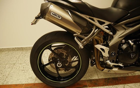 Gebrauchtmotorrad Triumph Speed Triple RS - Bild 11 Gebrauchtmotorrad Triumph Speed Triple RS - Bild 11
