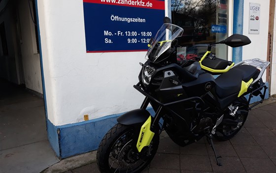 Neufahrzeug QJ Motor SVT 650 X - Bild 1