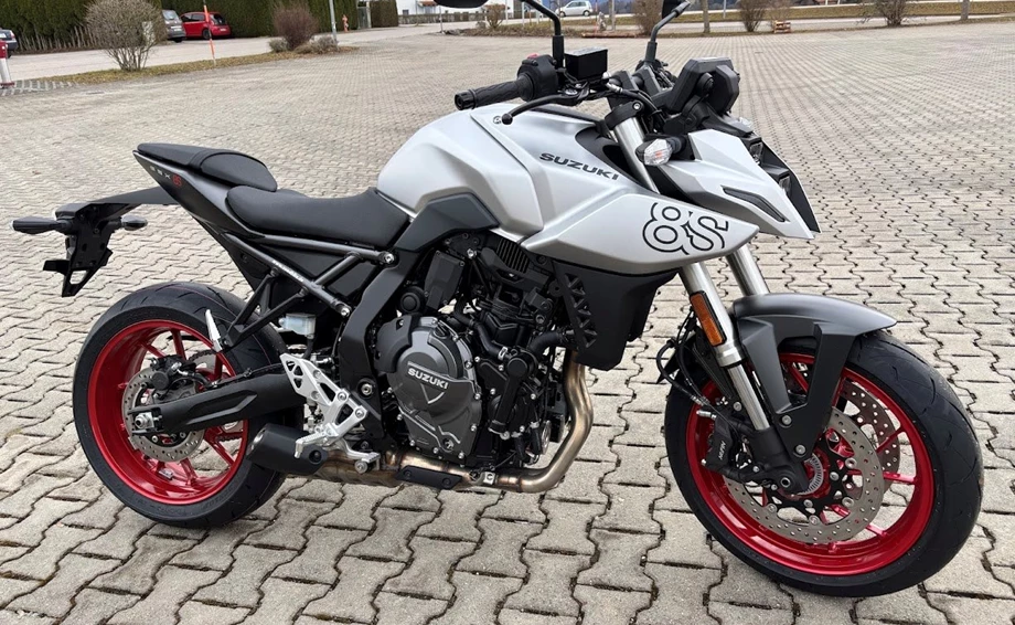 Offer Suzuki GSX-8S Bild 1: Offer Suzuki GSX-8S