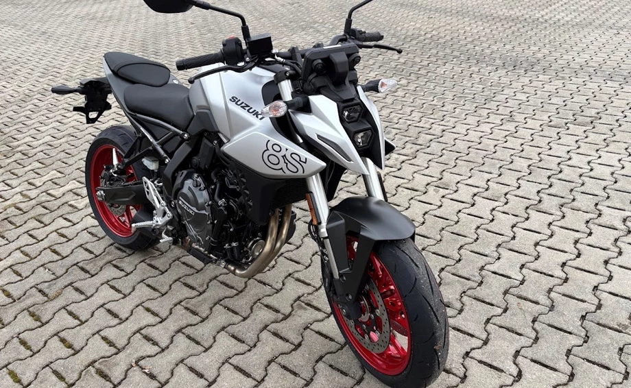 Offer Suzuki GSX-8S Bild 2: Offer Suzuki GSX-8S