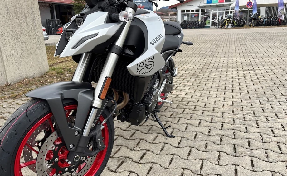 Offer Suzuki GSX-8S Bild 3: Offer Suzuki GSX-8S