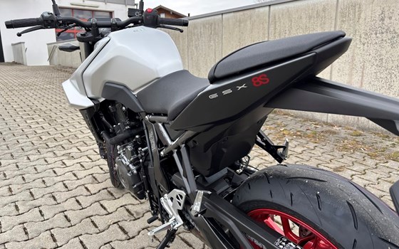 Neufahrzeug Suzuki GSX-8S - Bild 5