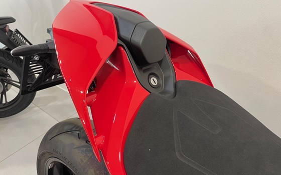 Neufahrzeug Ducati Panigale V4 S - Bild 8