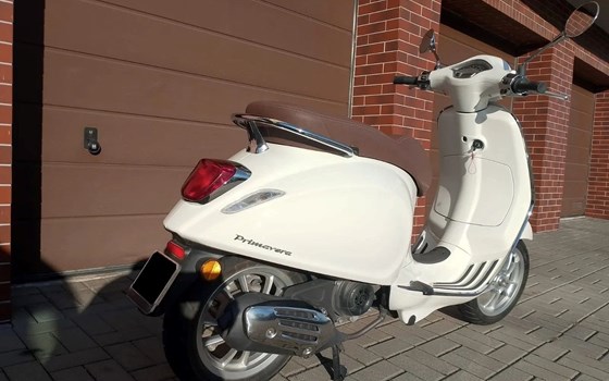 Gebrauchtmotorrad Vespa Primavera 50 - Bild 2 Gebrauchtmotorrad Vespa Primavera 50 - Bild 2