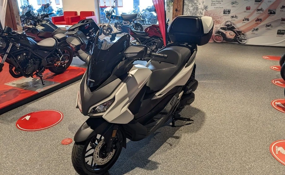 Angebot Honda Forza 125 Bild 2: Angebot Honda Forza 125