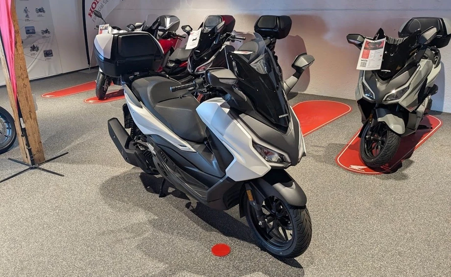 Angebot Honda Forza 125 Bild 4: Angebot Honda Forza 125