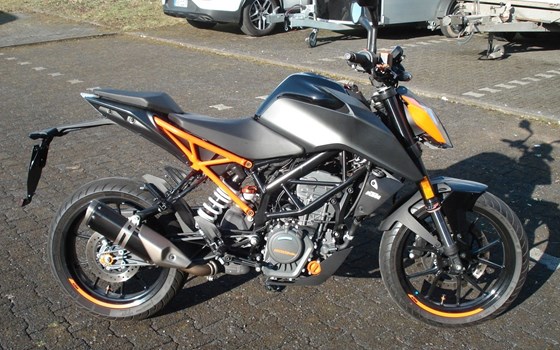 Gebrauchtmotorrad KTM 125 Duke - Bild 1