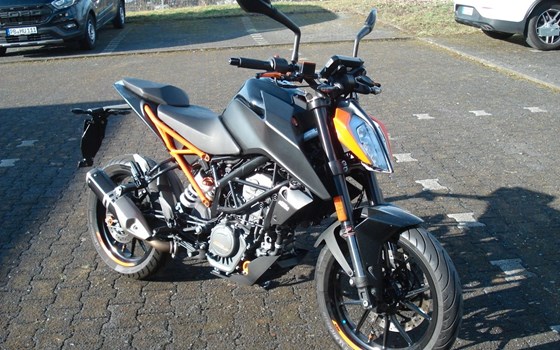 Gebrauchtmotorrad KTM 125 Duke - Bild 2