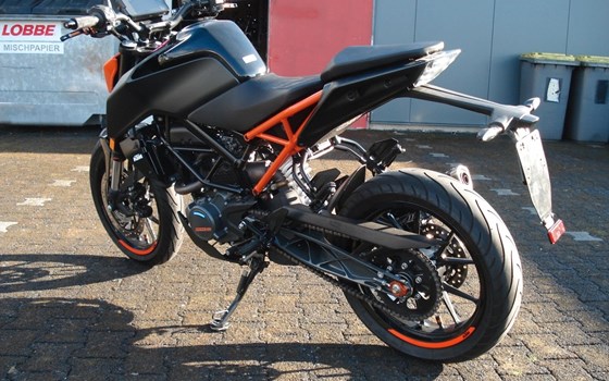 Gebrauchtmotorrad KTM 125 Duke - Bild 4