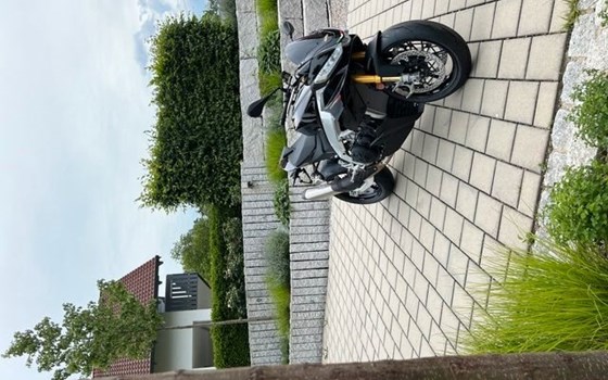 Neufahrzeug Aprilia Tuono V4 1100 Factory - Bild 12