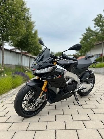 Angebot Aprilia Tuono V4 1100 Factory Bild 2: Angebot Aprilia Tuono V4 1100 Factory