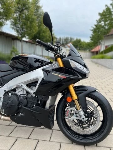 Angebot Aprilia Tuono V4 1100 Factory Bild 7: Angebot Aprilia Tuono V4 1100 Factory