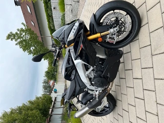 Angebot Aprilia Tuono V4 1100 Factory Bild 8: Angebot Aprilia Tuono V4 1100 Factory
