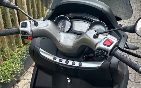 Gebrauchtmotorrad Piaggio MP3 300 ie Business - Bild 10