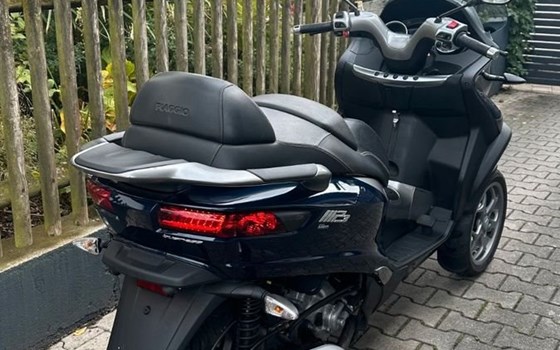 Gebrauchtmotorrad Piaggio MP3 300 ie Business - Bild 2