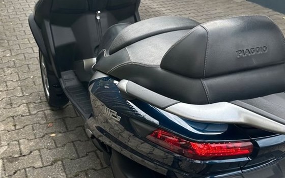 Gebrauchtmotorrad Piaggio MP3 300 ie Business - Bild 9