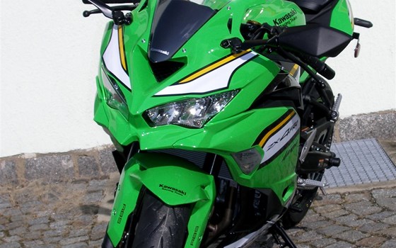 Gebrauchtmotorrad Kawasaki Ninja ZX-4RR - Bild 4
