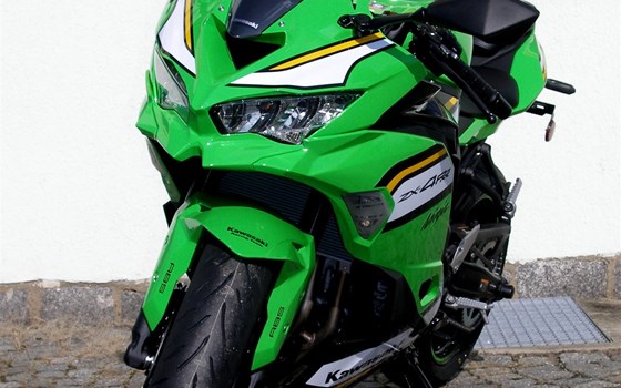 Gebrauchtmotorrad Kawasaki Ninja ZX-4RR - Bild 5