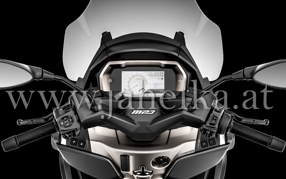 Neufahrzeug Piaggio MP3 530 HPE Exclusive - Bild 5 Neufahrzeug Piaggio MP3 530 HPE Exclusive - Bild 5