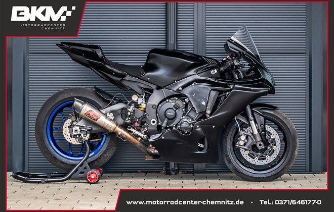 Yamaha R1