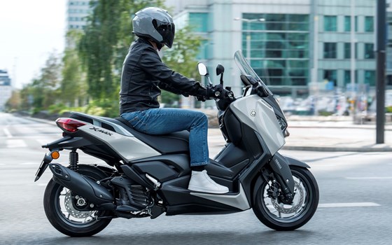 Neufahrzeug Yamaha XMAX 125 Tech MAX - Bild 3 Neufahrzeug Yamaha XMAX 125 Tech MAX - Bild 3