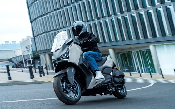 Neufahrzeug Yamaha XMAX 125 Tech MAX+ - Bild 2 Neufahrzeug Yamaha XMAX 125 Tech MAX+ - Bild 2