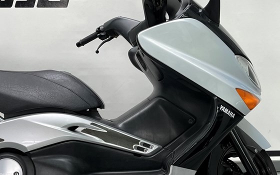 Gebrauchtmotorrad Yamaha TMAX - Bild 3