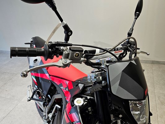 Fantic XM 50 Performance (schwarz rot) - Bild 5