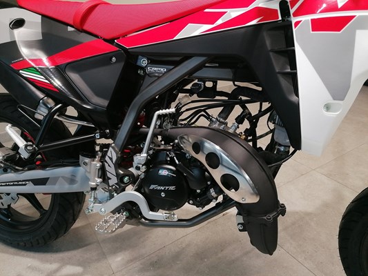 Fantic XM 50 Performance (Bianco-Rosso) - Bild 4