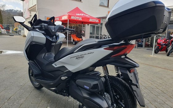 Neufahrzeug Honda Forza 350 - Bild 16