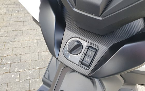 Neufahrzeug Honda Forza 350 - Bild 7