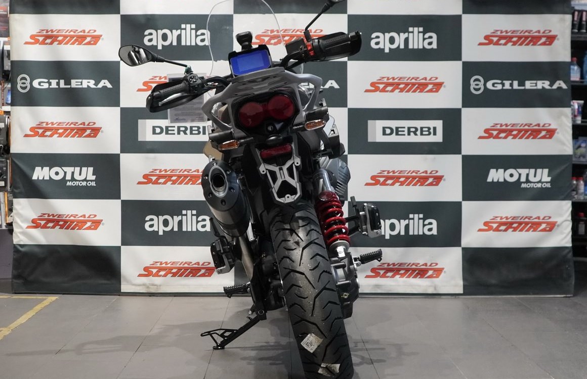 Zum Vergrößern bitte anklicken! Angebot Moto Guzzi V85 TT Travel